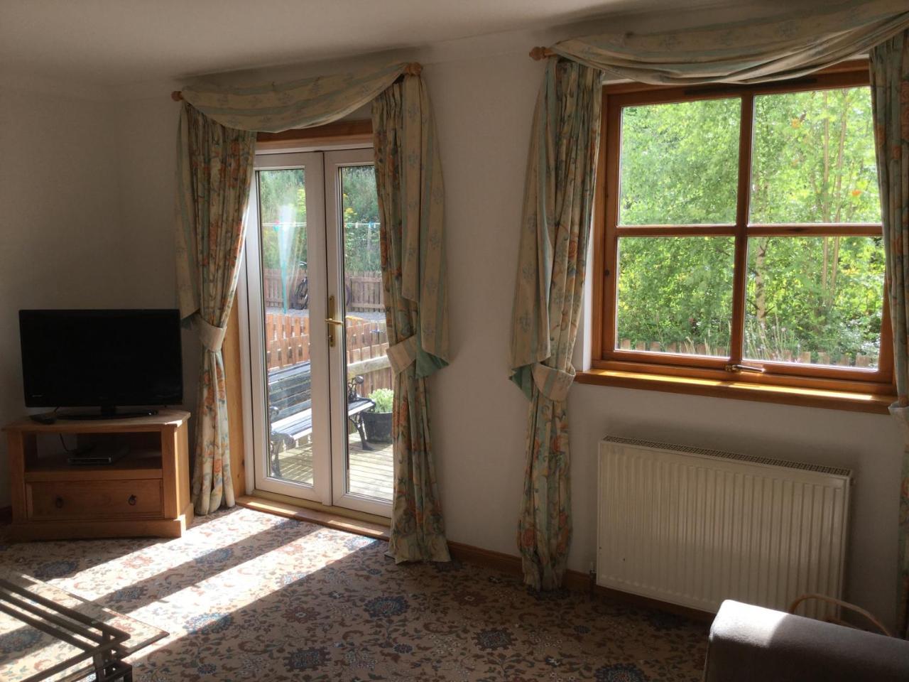 Two-Bedroom Apartment - Golf View Free Parking Inverness Buitenkant foto